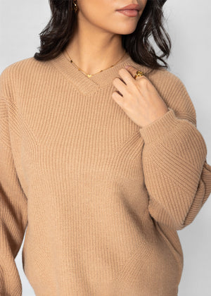 Rippstrickpullover mit hohem V-Ausschnitt - hellbraun