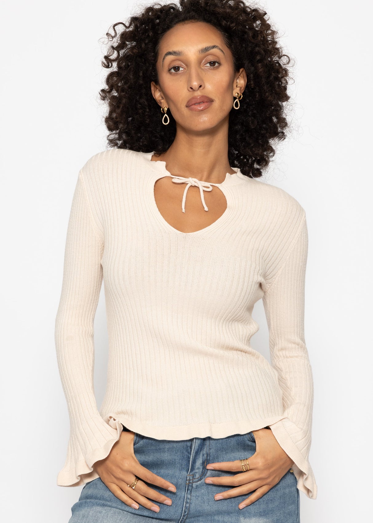 Ribbed knit top with bow at the neckline - beige