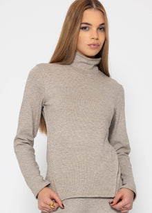 Turtleneck shirt with decorative seams - mottled taupe