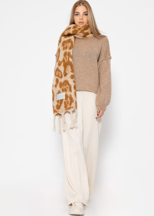 Turtleneck sweater with outer seams - camel
