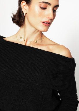 Schulterfreier Pullover - schwarz
