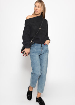 Off-the-shoulder knitted sweater - black