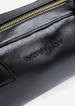 Shoulder bag made of faux leather - black