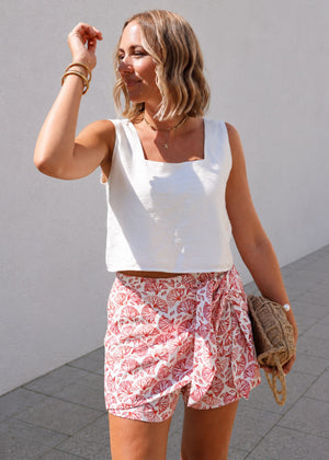 Skort mit Wickeldetail und Korallenmuster - rot-weiß