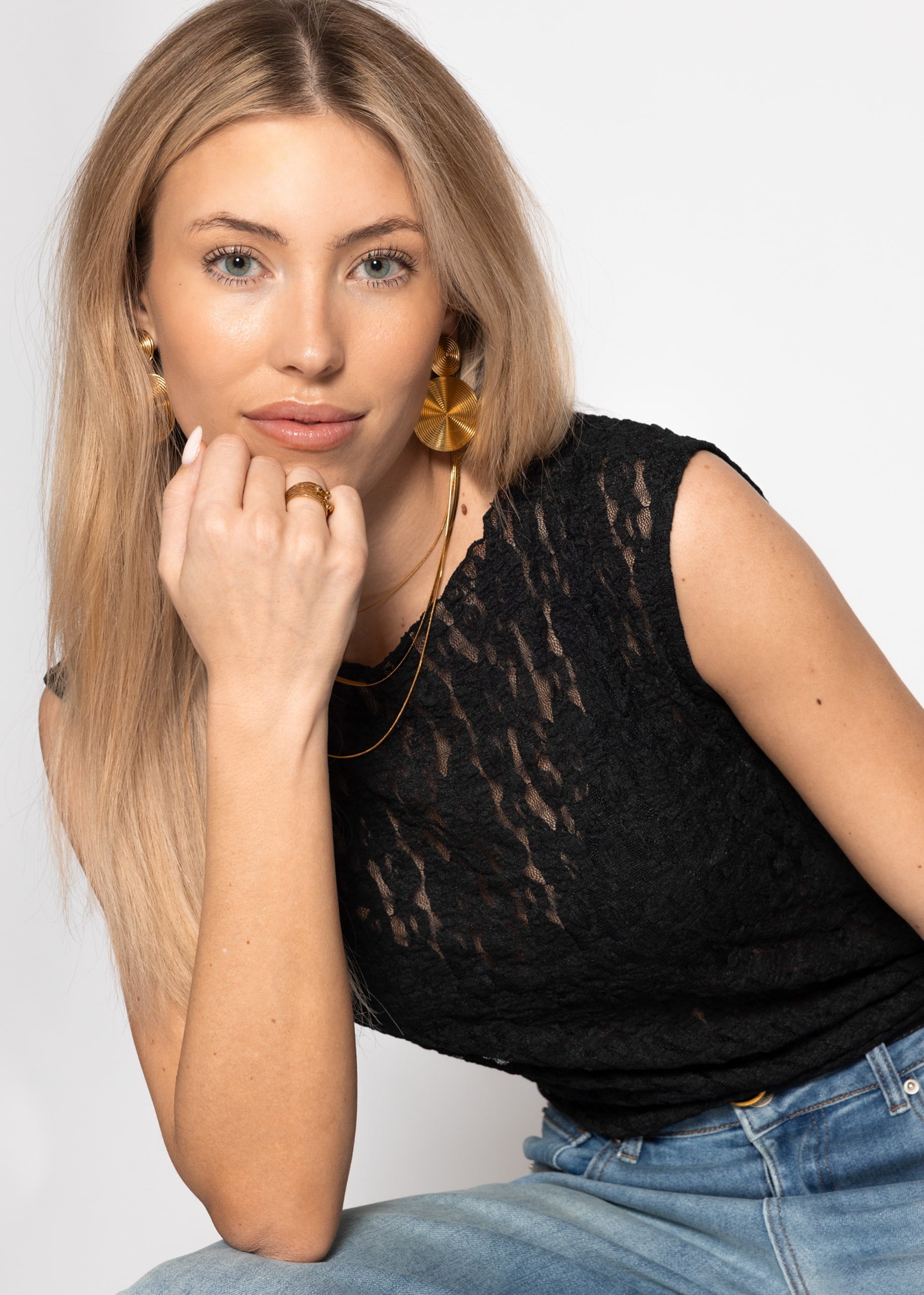 Lace top - black – SASSYCLASSY