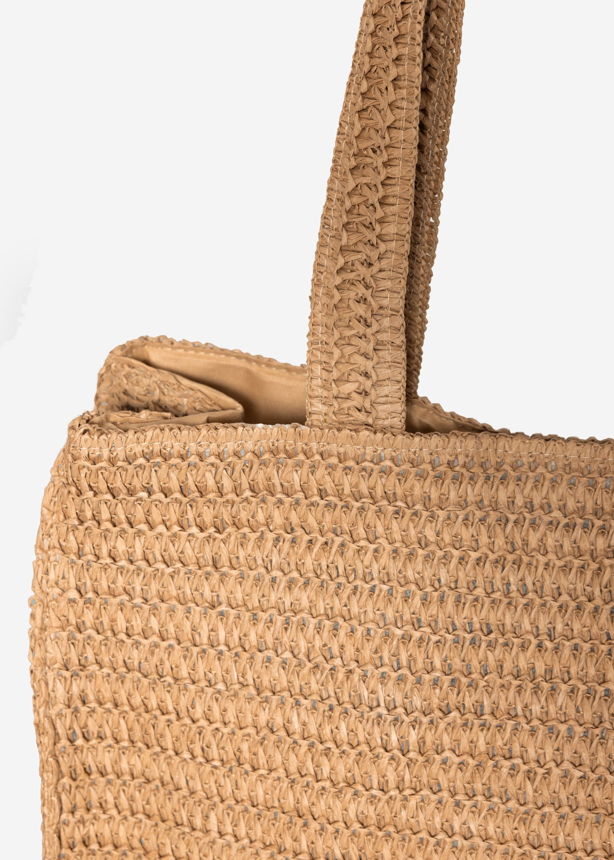 Beach bag made of bast - beige