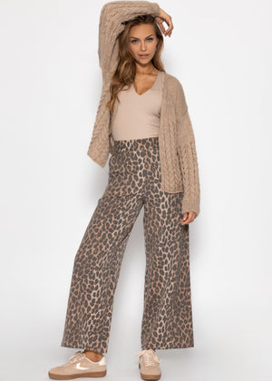 Knitted cardigan with cable pattern - beige