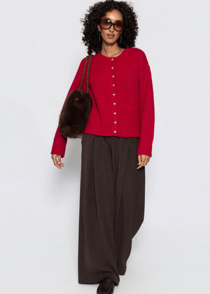 Strickjacke mit Herzknöpfen - beere