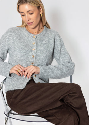 Strickjacke mit Herzknöpfen - grau