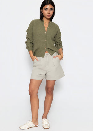 Strickjacke mit Herzknöpfen - khaki