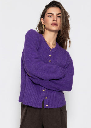 Strickjacke mit Herzknöpfen - lila