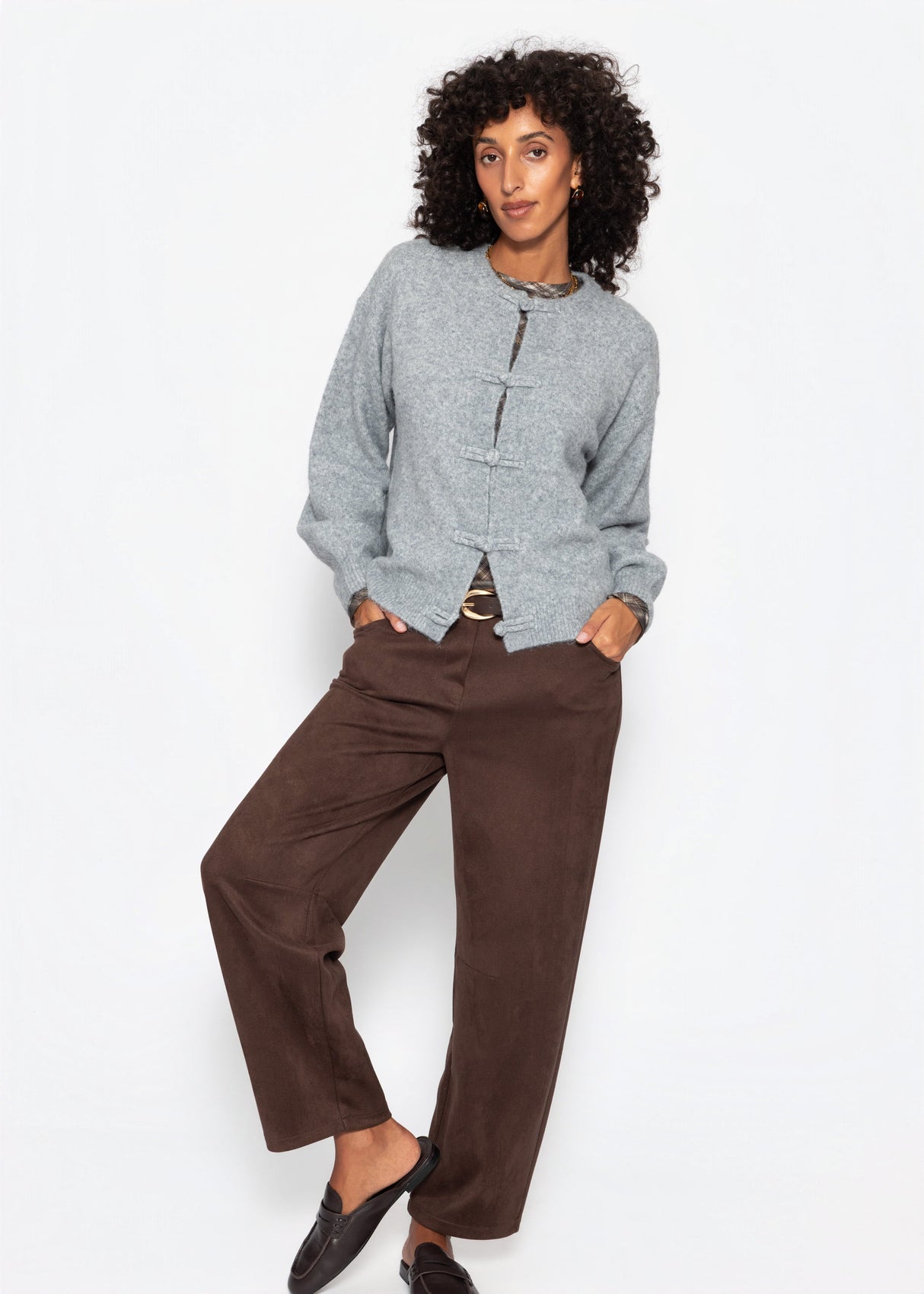 Strickjacke mit Knebelverschluss - grau
