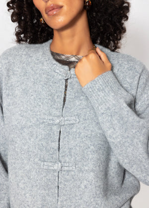 Strickjacke mit Knebelverschluss - grau