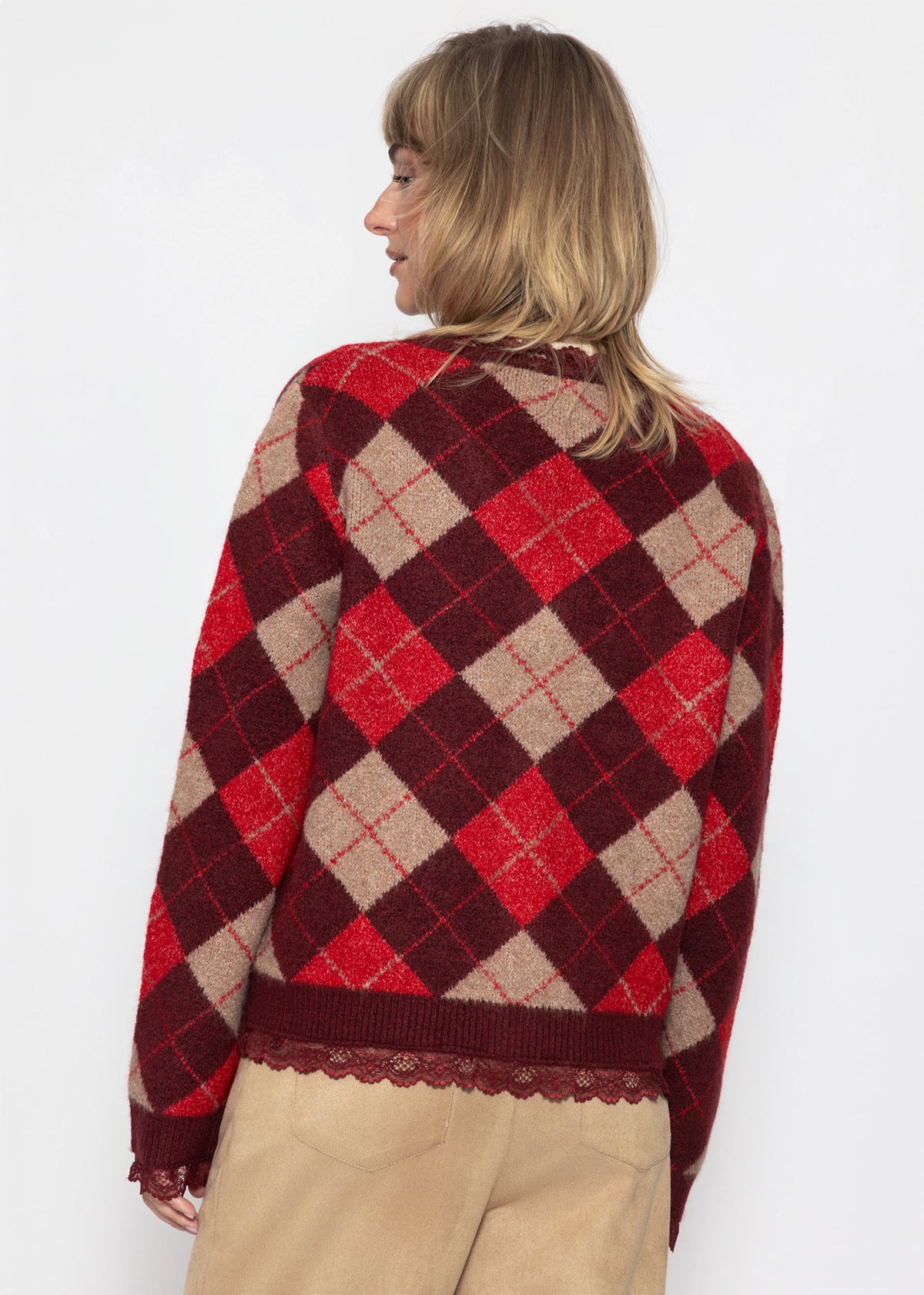 Strickjacke mit Rautenmuster und Spitzenborte - burgundy