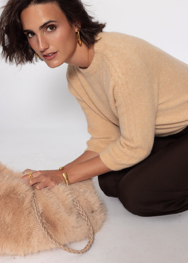 Strickoberteil mit Zopfmuster-Detail - beige