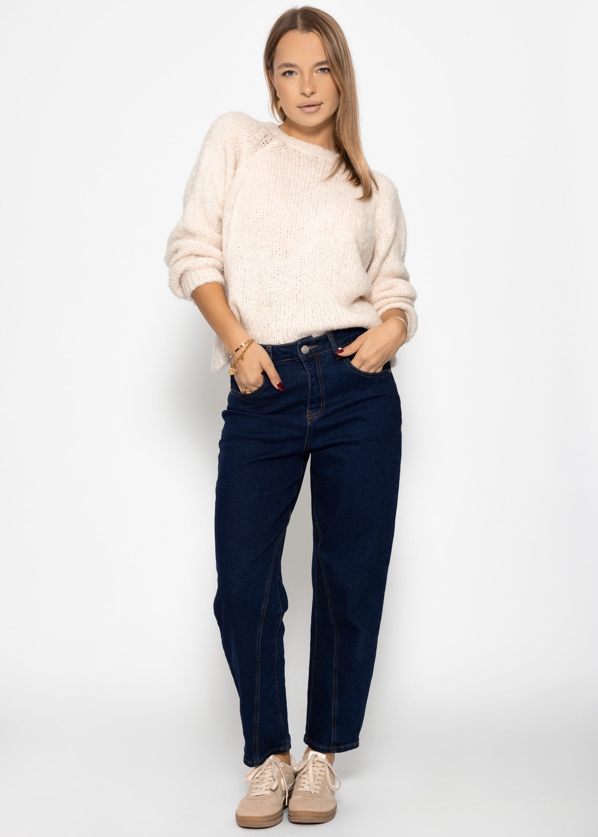 Knitted sweater with knot detail - off-white