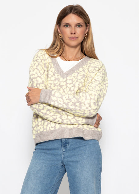 Strickpullover mit Leopardenmuster - beige-gelb by SASSYCLASSY