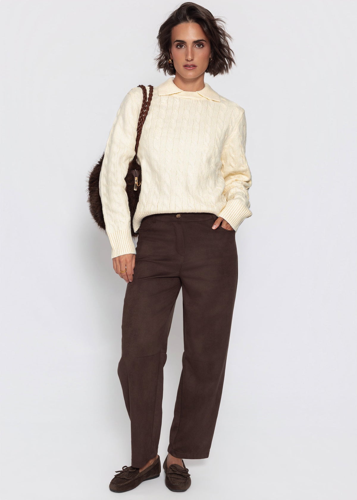 Strickpullover mit Zopfmuster und Kragen - offwhite