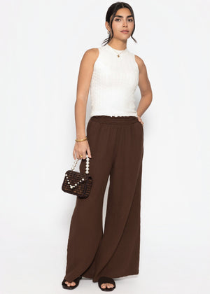 Knitted top with cable pattern - white
