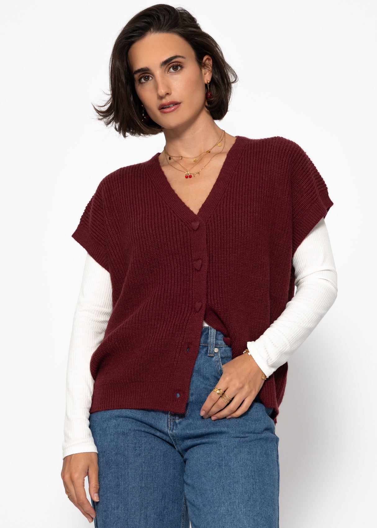 West with cardiac buttons - Burgundy