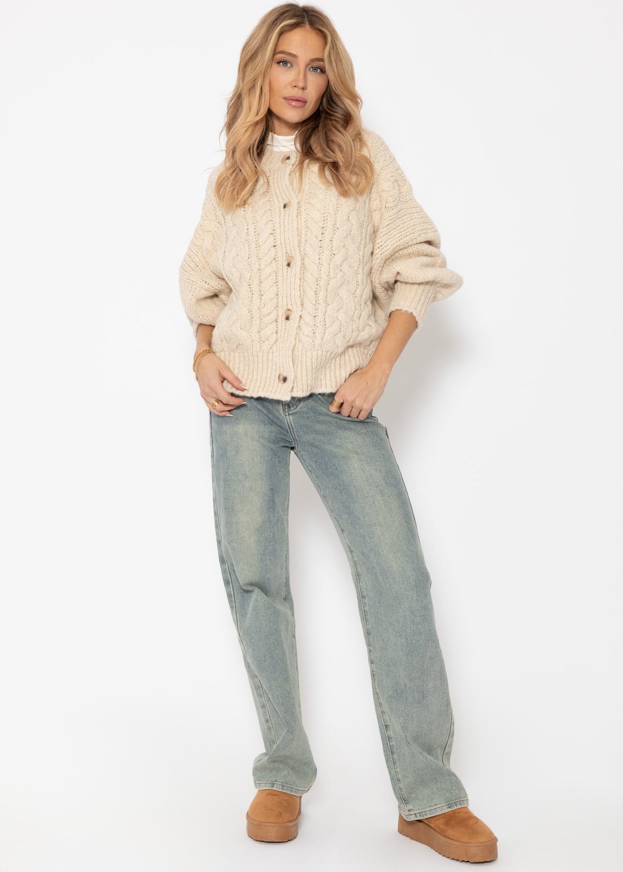 Super fluffy cable-knit cardigan - cream white