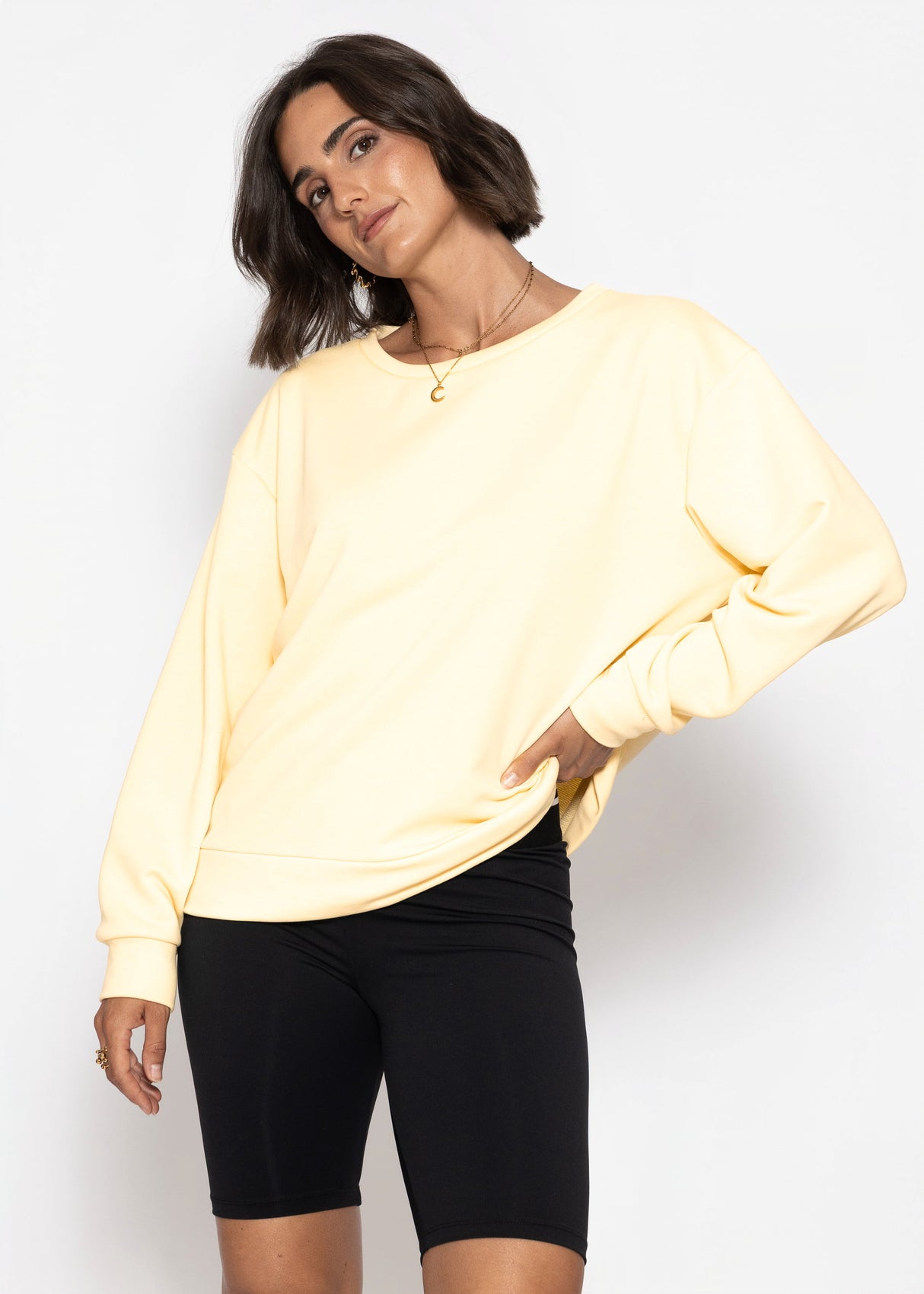 sassyclassy Sweatshirt mit überschnittenen Schultern - buttergelb