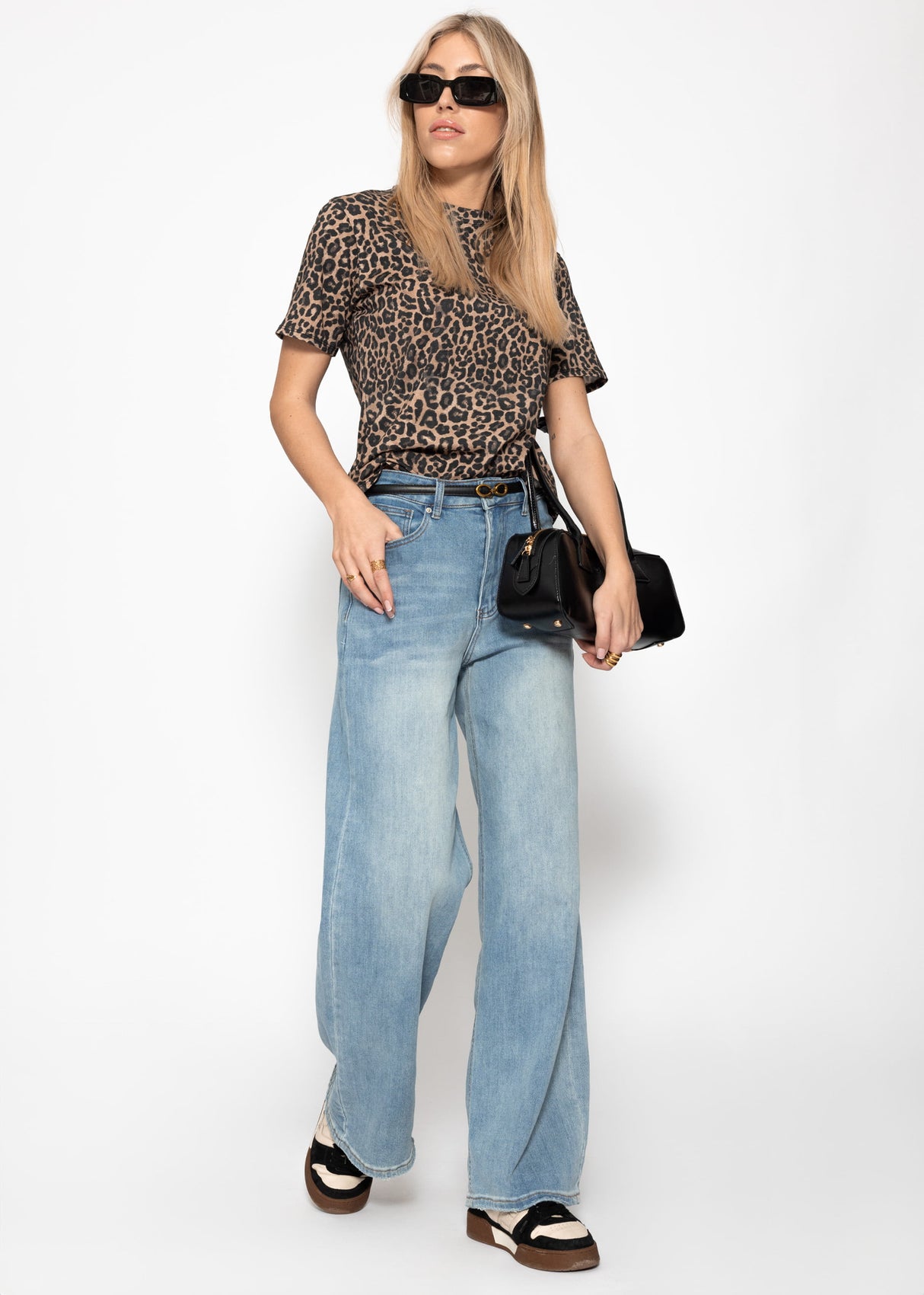 T-Shirt mit Leo-Print - braun