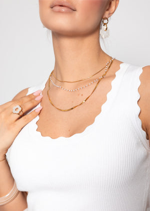 Tank top with scalloped edge - white