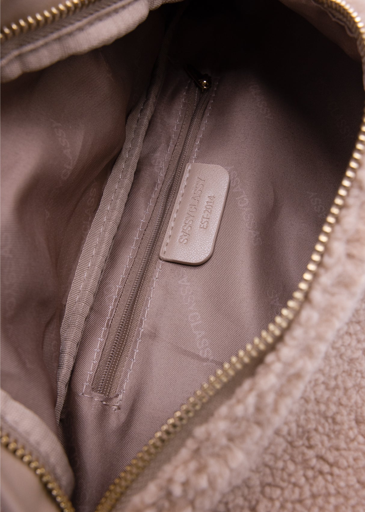 Teddy shoulder bag - beige