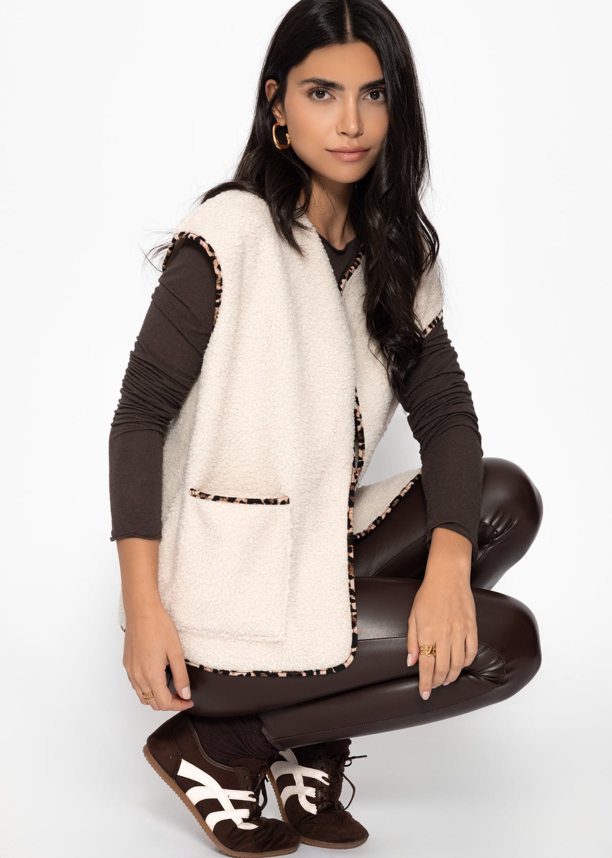 Teddy vest with leopard print trim - beige