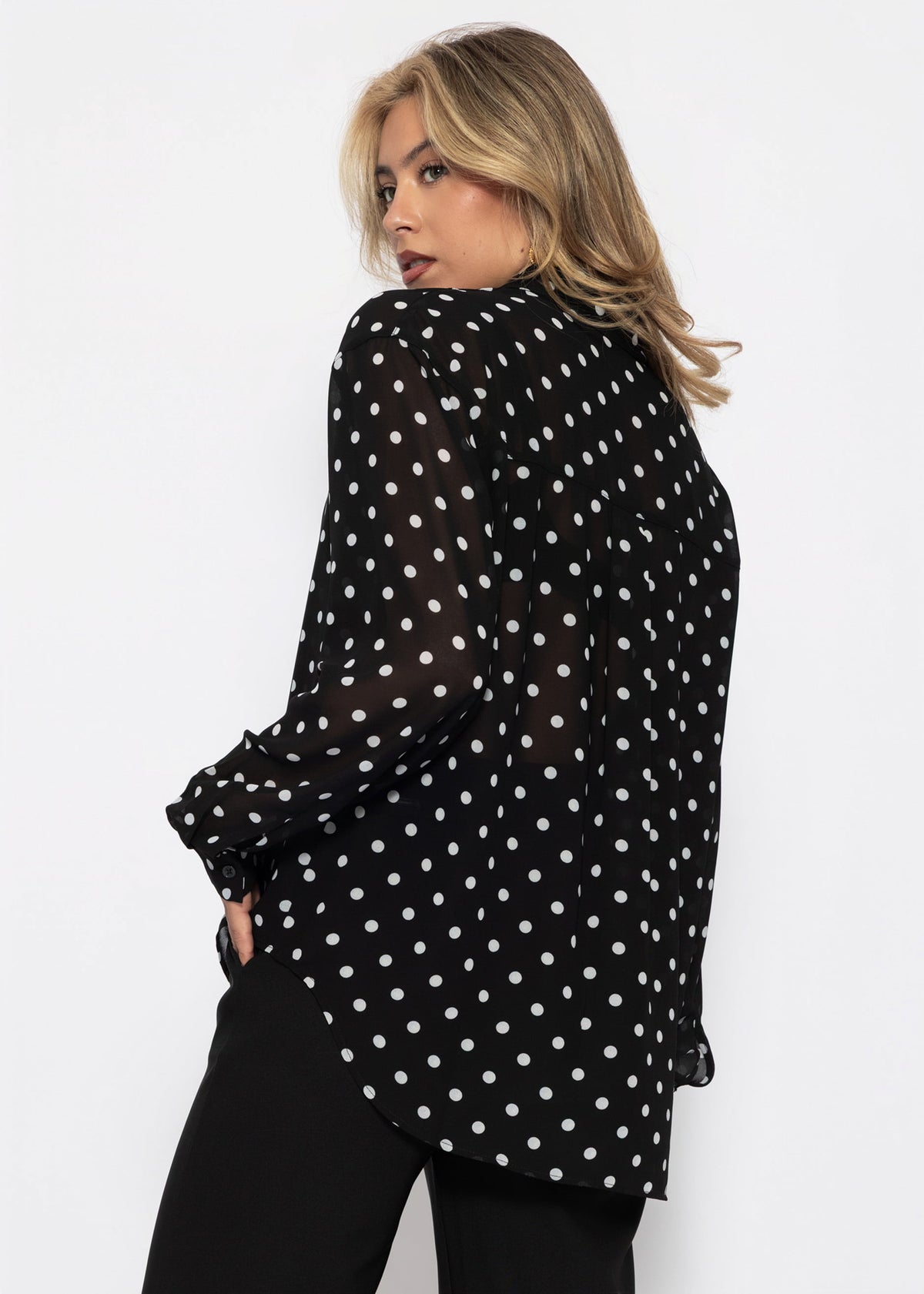 Transparente Bluse mit Pünktchenprint - schwarz