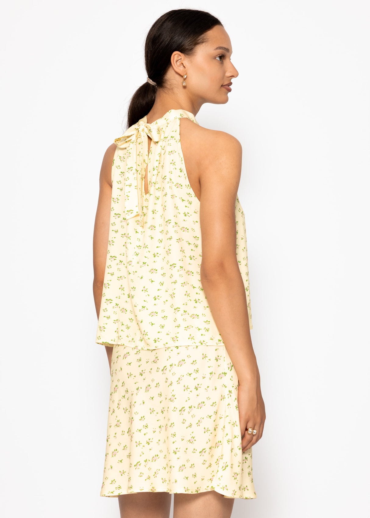 Viskose Top mit floralem Print - buttergelb