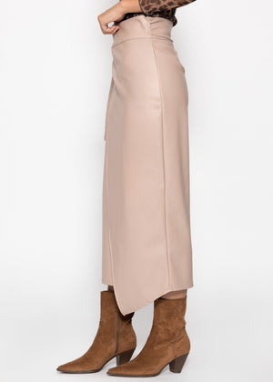 Wickelrock aus Kunstleder - beige