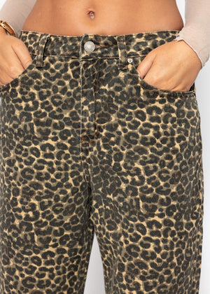 Wide Leg Jeans with a high covenant in Leo -Print - Beige