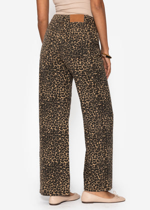 Wide Leg Jeans with a high covenant in Leo -Print - Beige