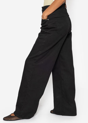 Wide Leg Jeans with a high waistband - black