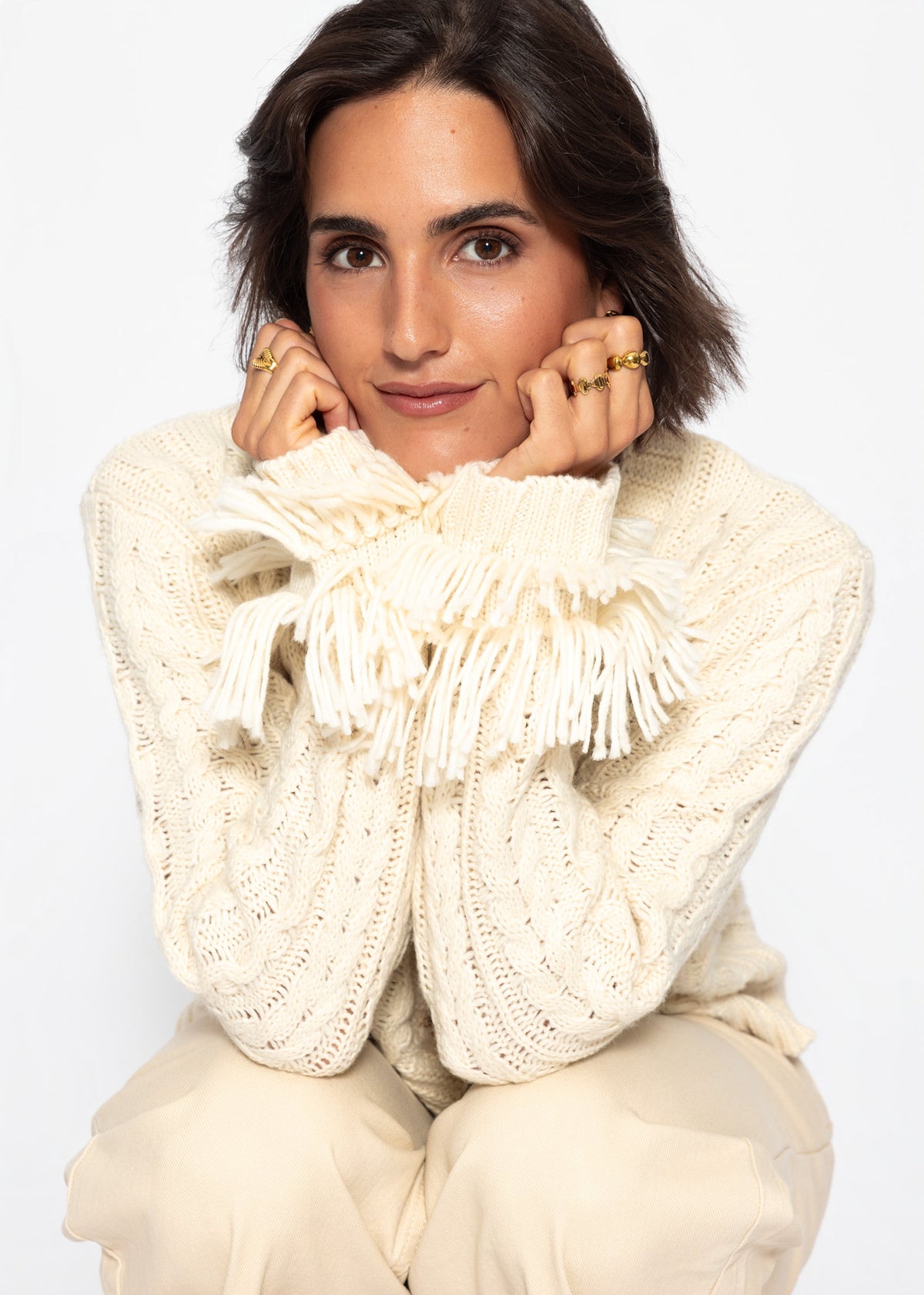 Zopfstrick-Cardigan mit Fransenbündchen - offwhite - SASSYCLASSY