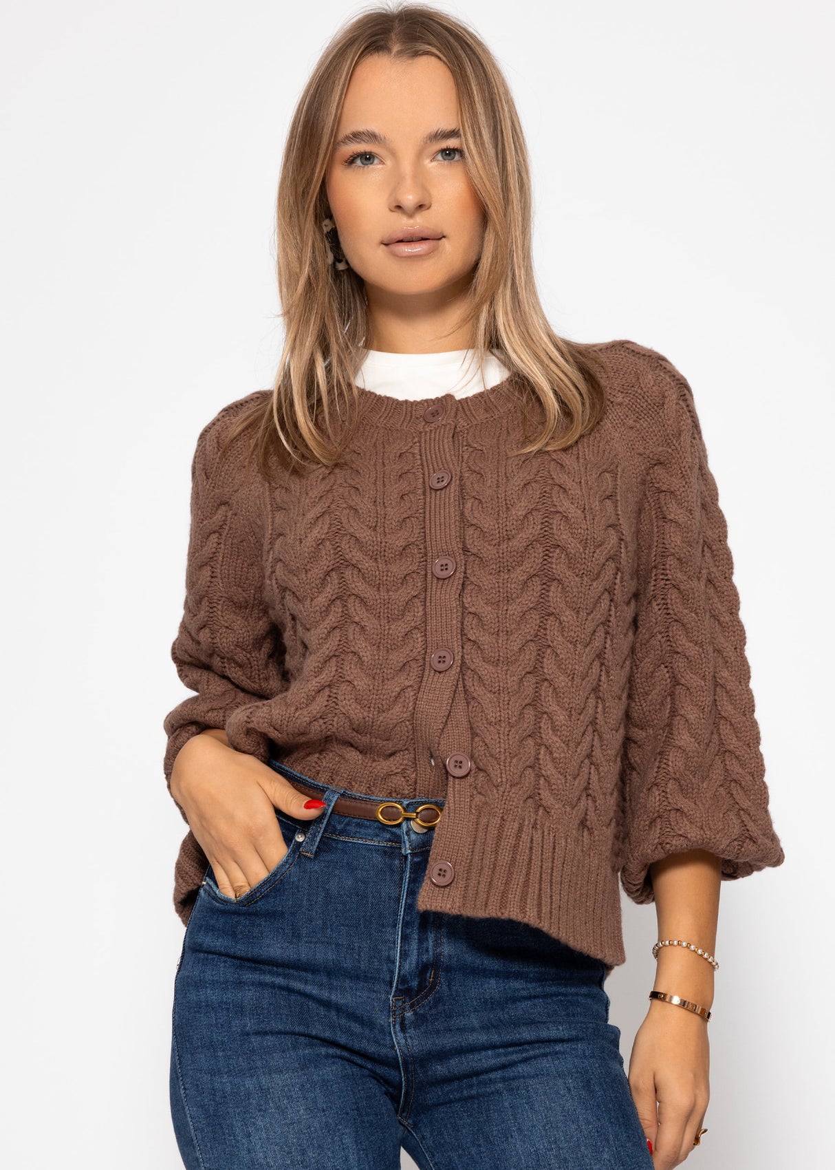 Cable-knit cardigan with round neck - brown