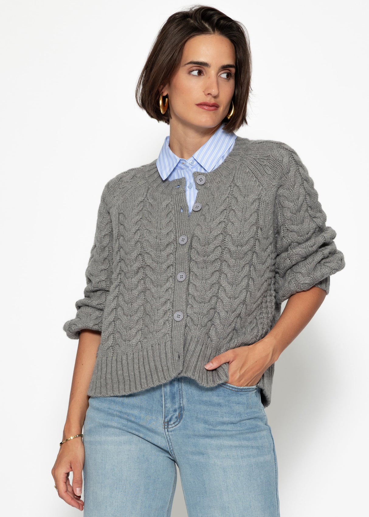 Cable-knit cardigan with round neck - grey