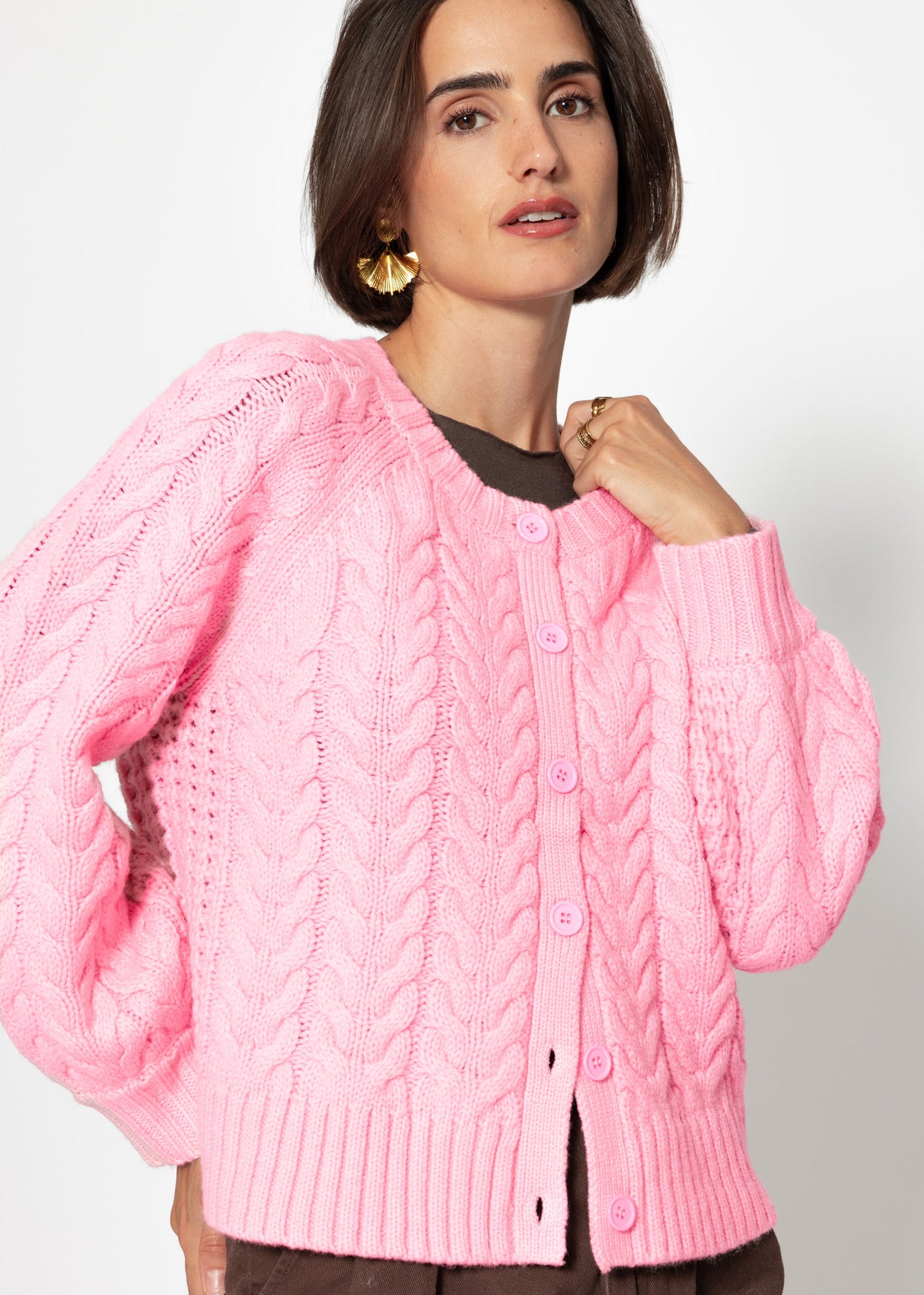 Cable-knit cardigan with round neck - pink