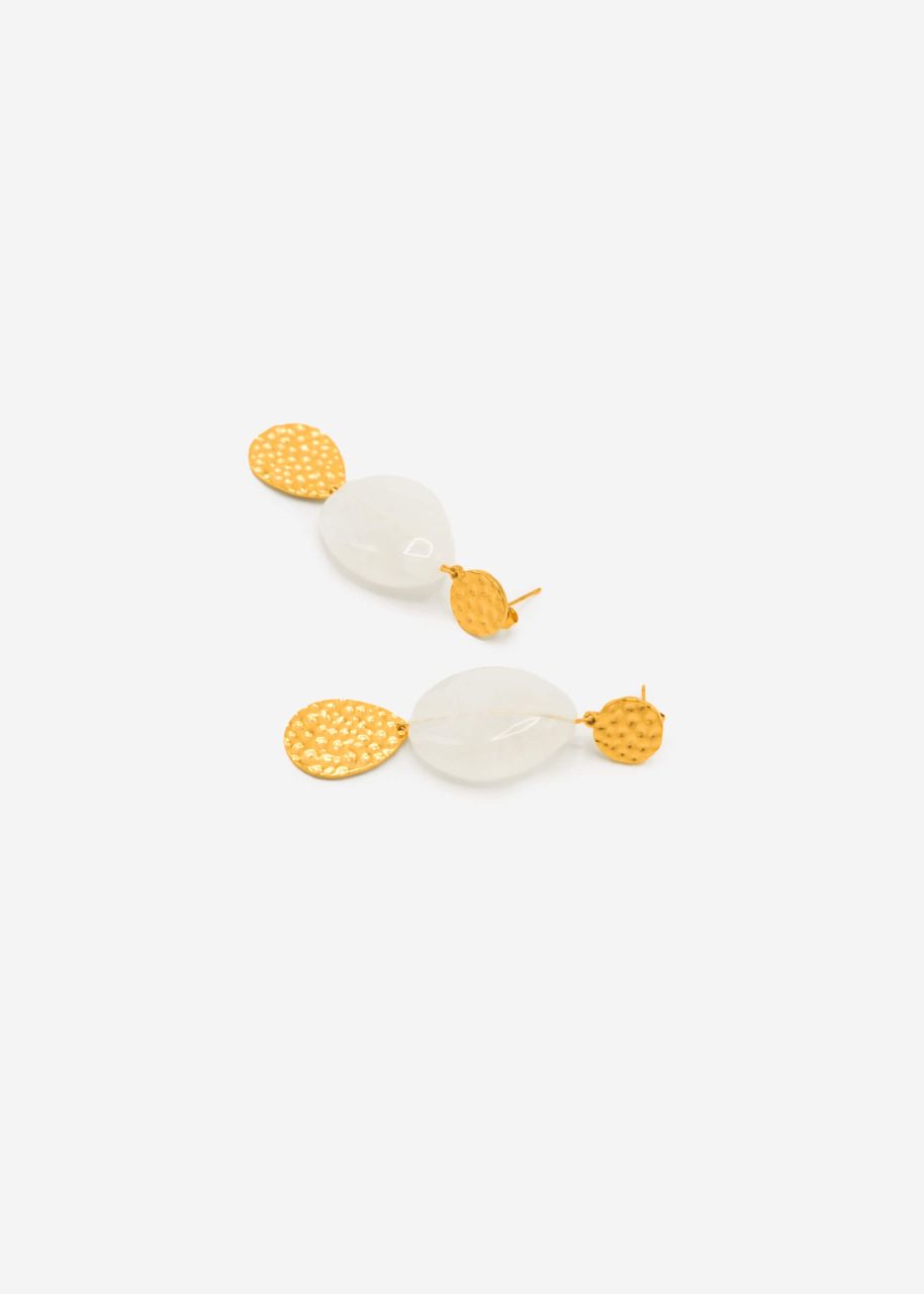 Stud earrings with white pendant - gold