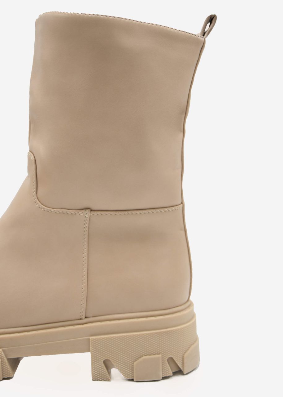 Platform boots with coarse sole, beige