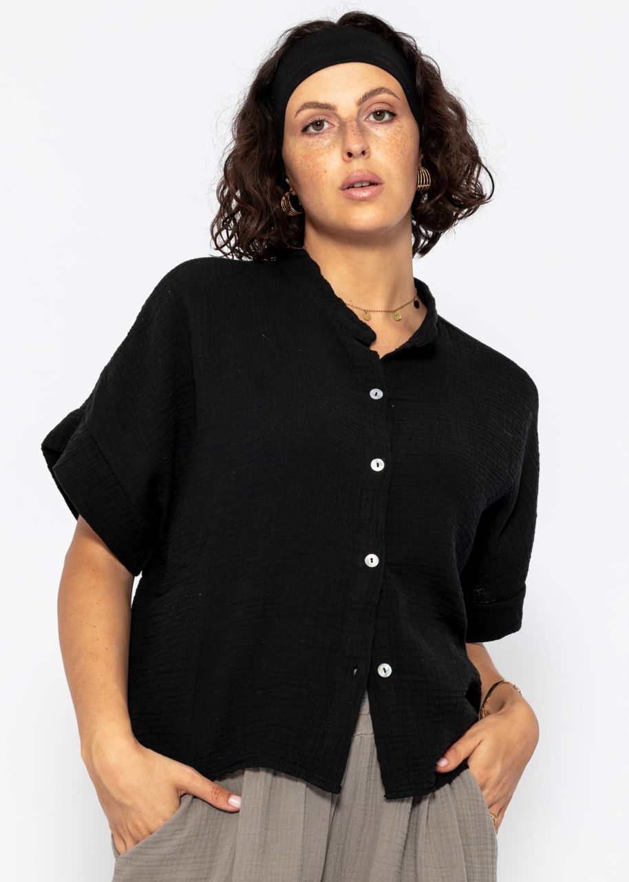 Muslin blouse with cropped short sleeves - black