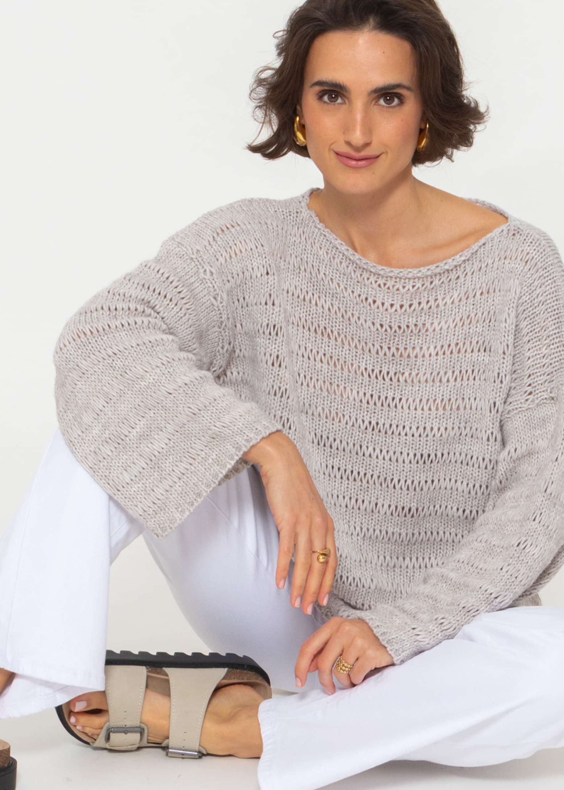 Sweater with wide sleeves - gray