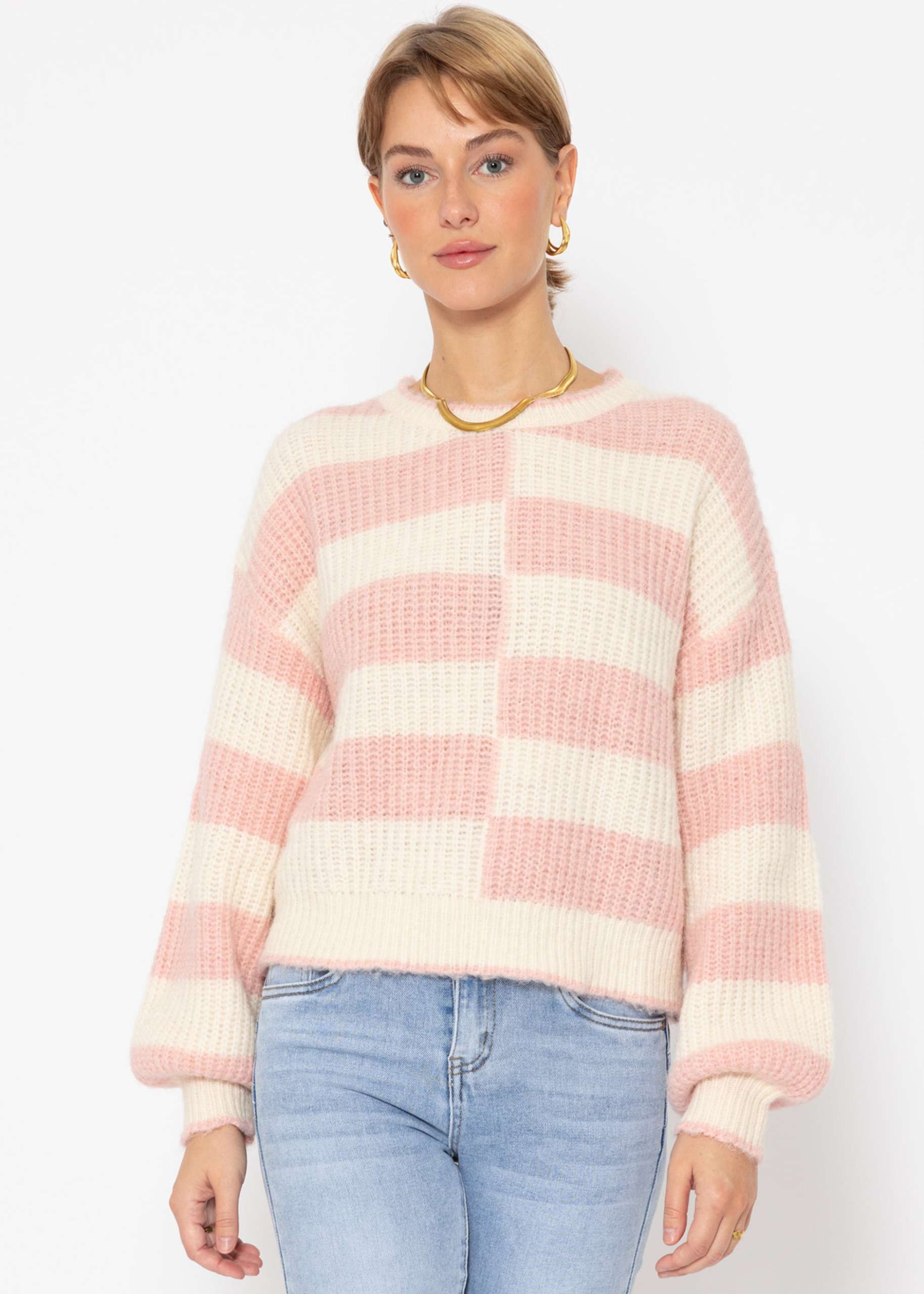 Fluffy sweater with offset block stripes - pink-offwhite