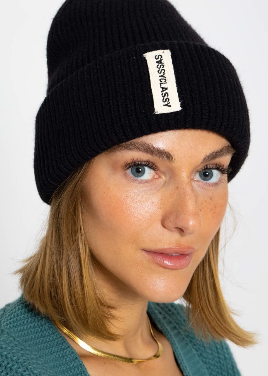 SASSYCLASSY Beanie - black