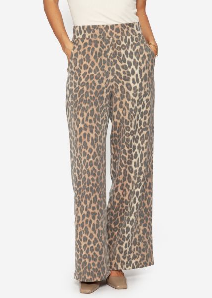 Pants with leo print - brown