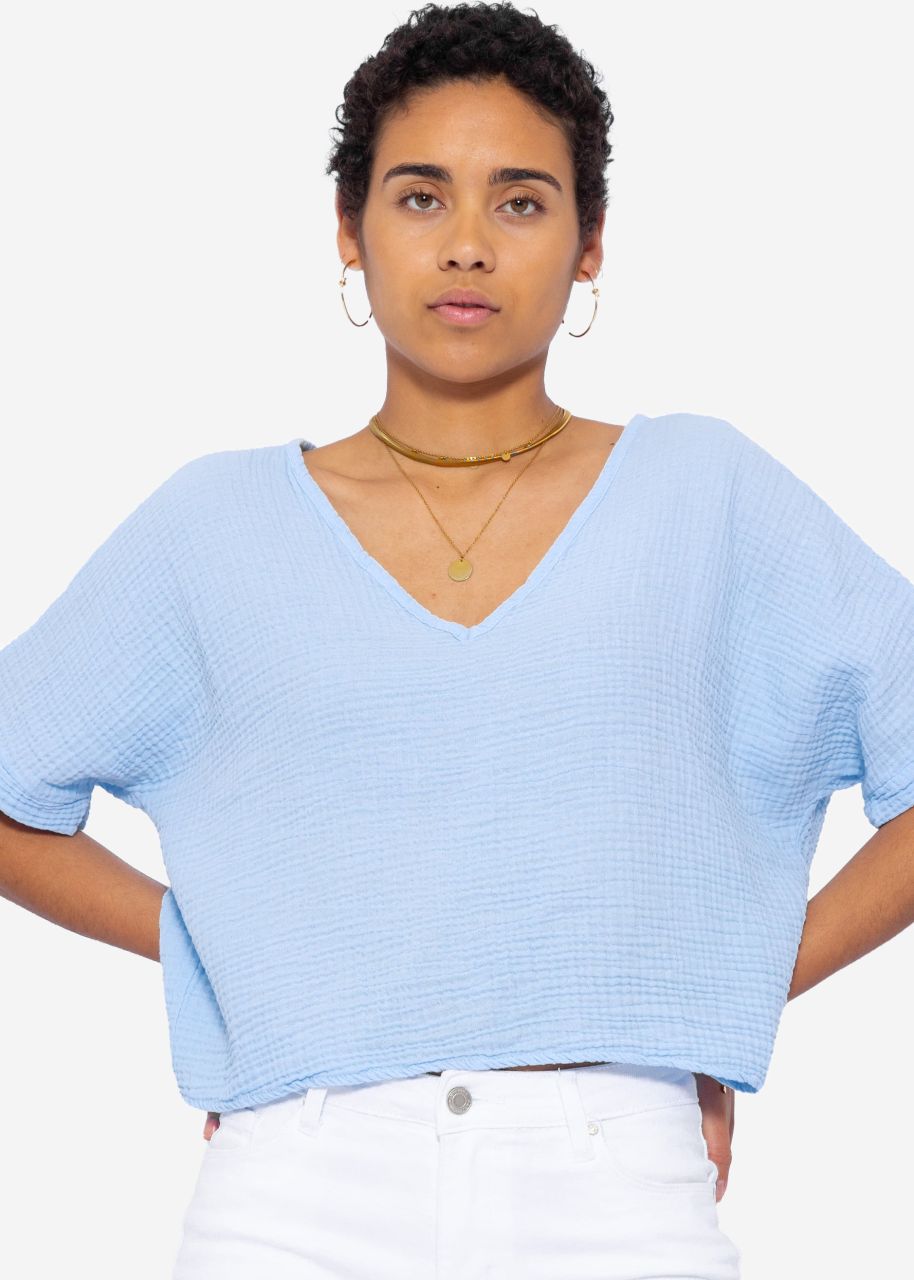 Muslin shirt with V-neck - light blue