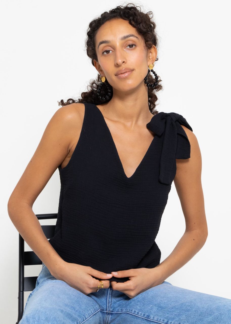 Muslin top with bow - black