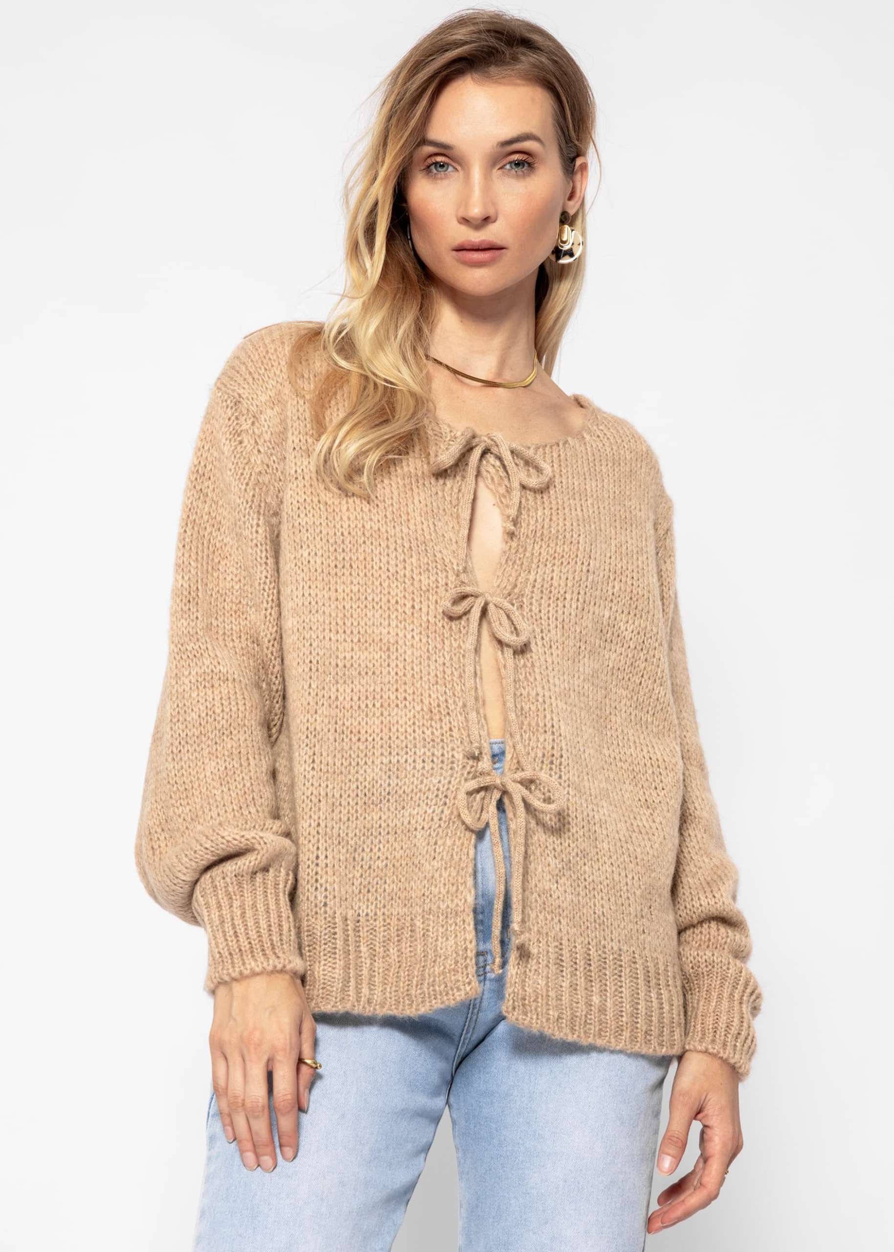 Cardigan with bow fastening - beige